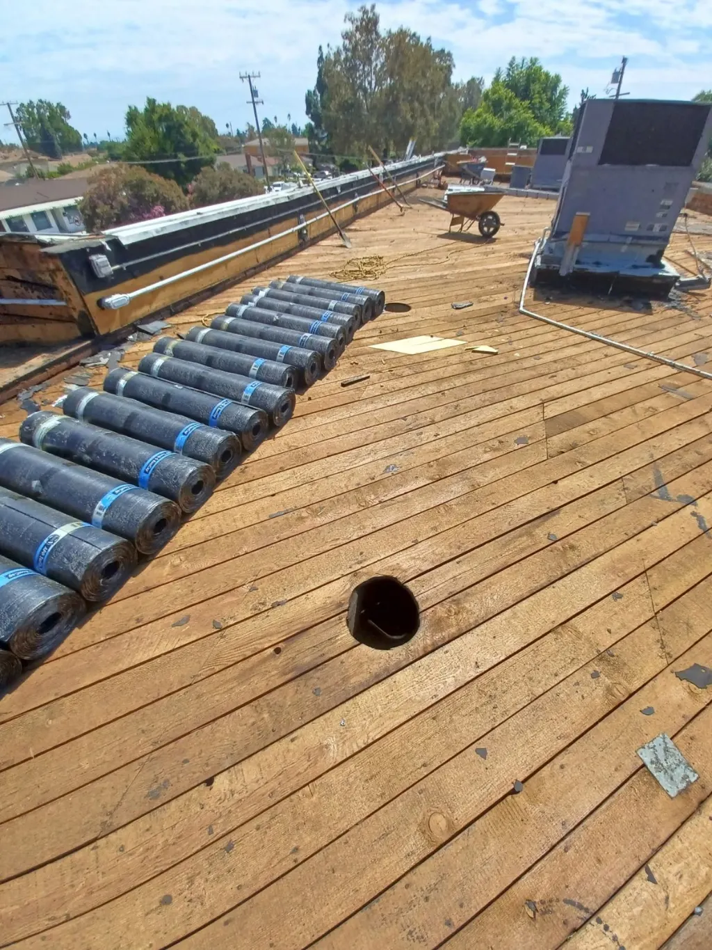 Flat roof on a Westside building